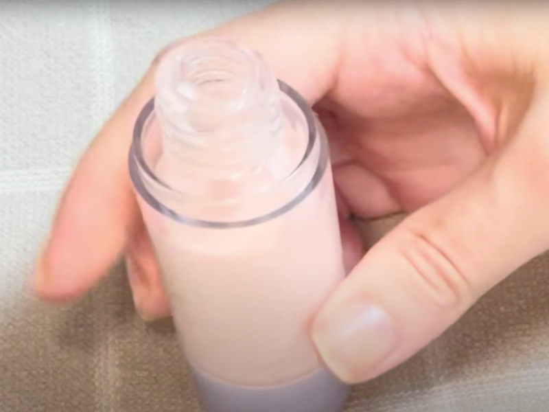 se envasa la base en un recipiente airless