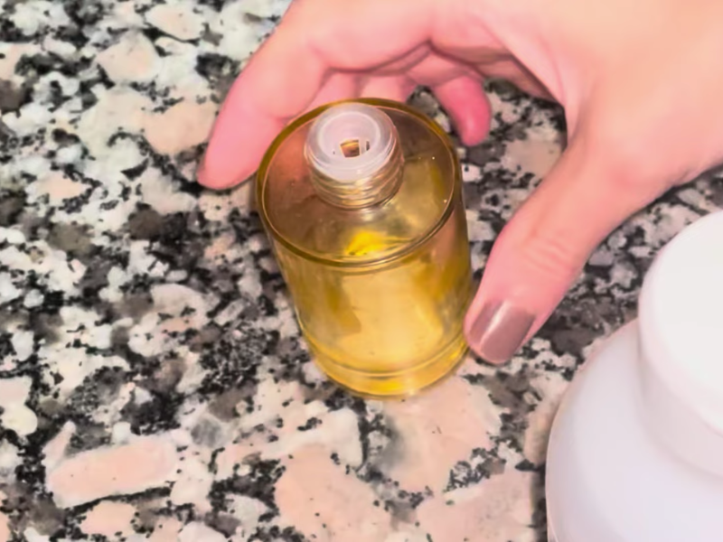 usa un frasco de cristal