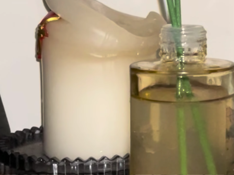 ambientador mikado casero en la estanteria