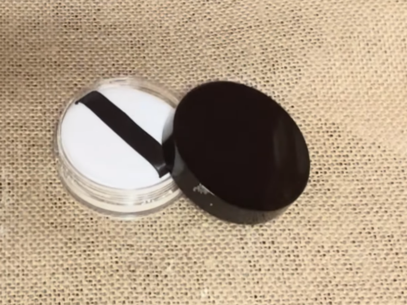 polvos perfumados corporales